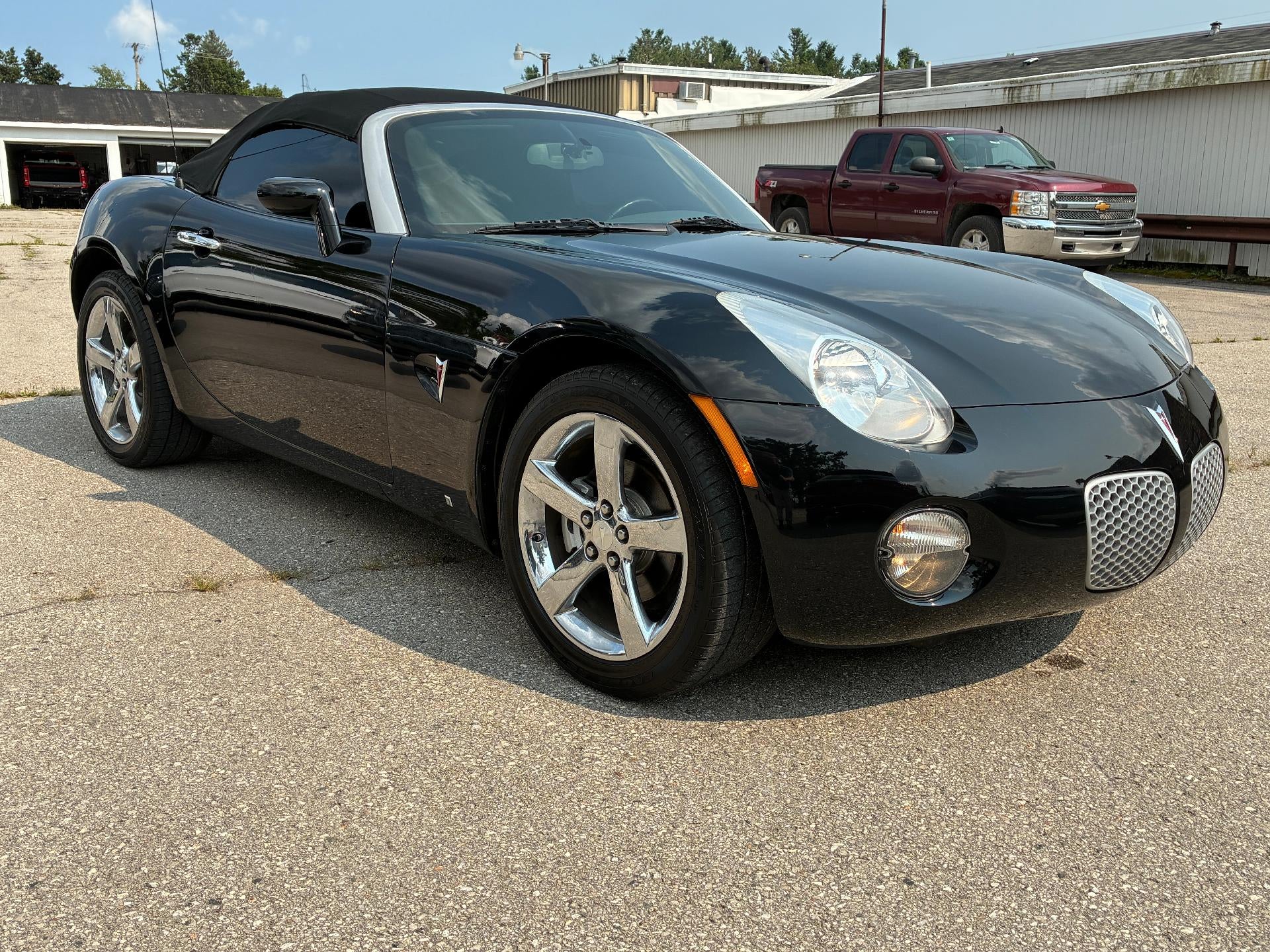2008 Pontiac Solstice Base