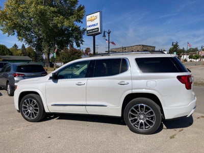 2023 GMC Acadia Denali