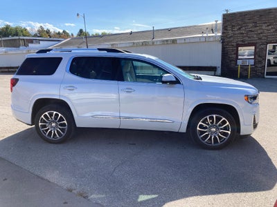 2023 GMC Acadia Denali