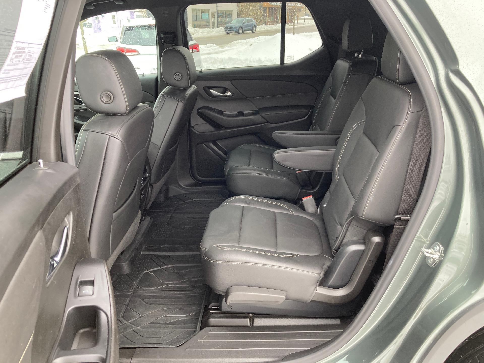 2022 Chevrolet Traverse LT Leather