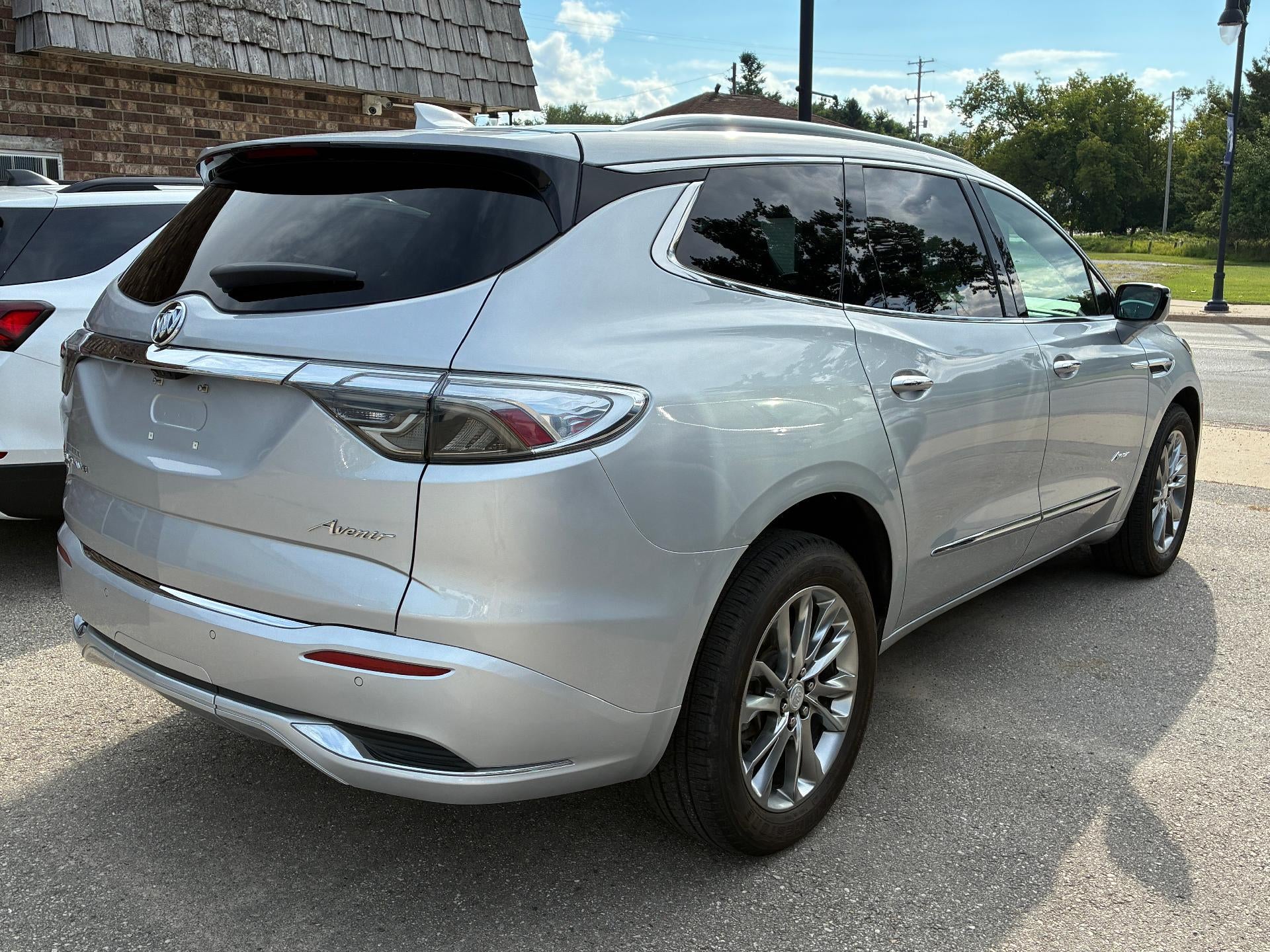 2022 Buick Enclave Avenir